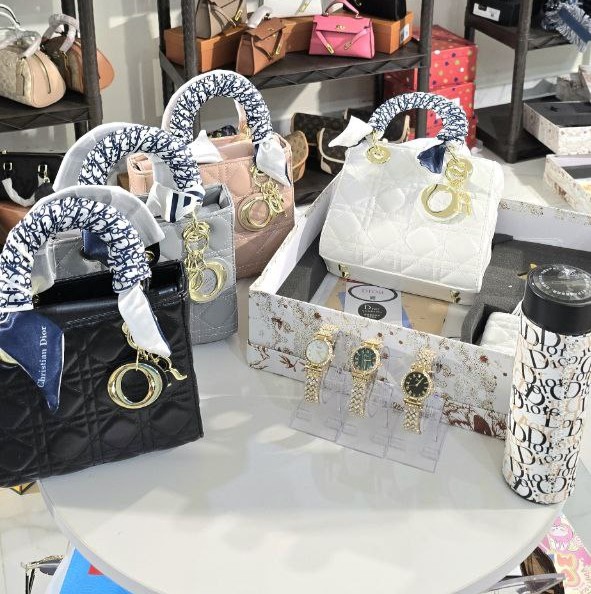 photo_2025-10-05_10-52-36 photo_2025-10-05_10-52-36